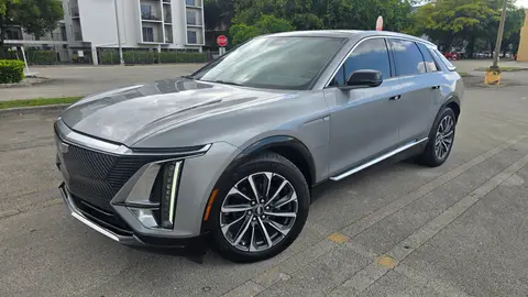 2024 Cadillac Lyriq Luxury 3