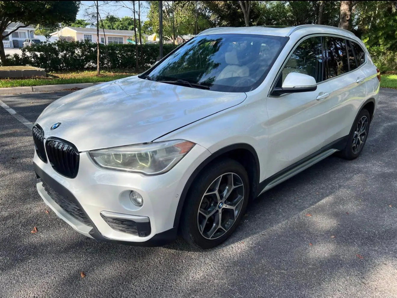 2018 BMW X1 sDrive28i — 1/2